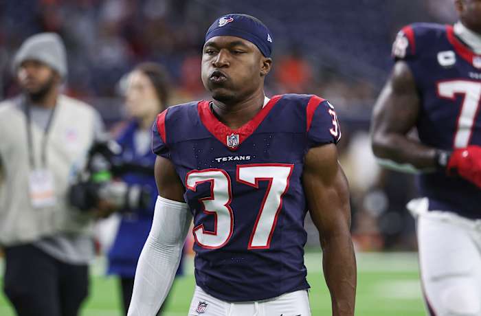 Texans cornerback D'Angelo Ross (37) before the game against the Cleveland Browns at NRG Stadium.